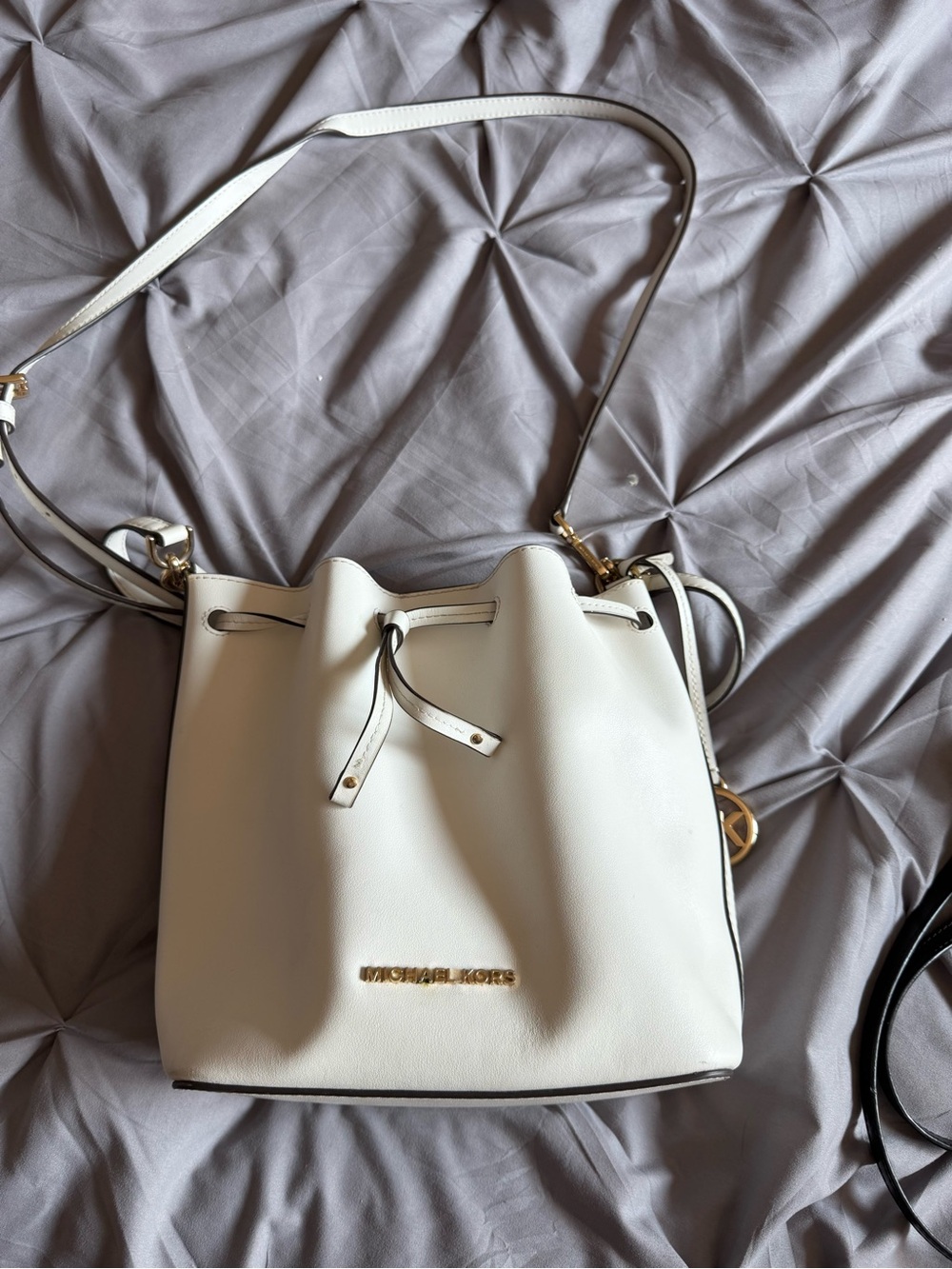 Michael Kors Cream Leather Drawstring Bucket Shoulder Bag